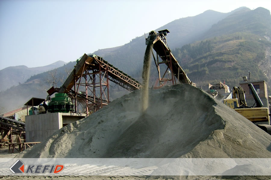 越南时产20-40吨石灰石破碎制砂生产线