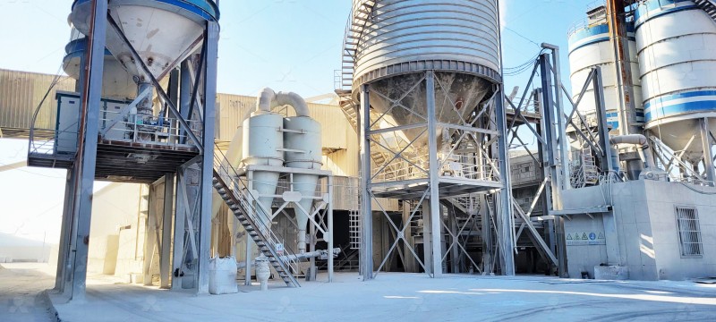 Finished phosphate powder storage and packing