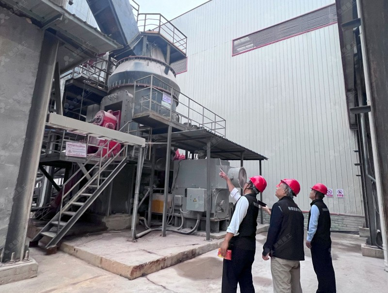 LM vertical mill in operation workshop for slag grinding
